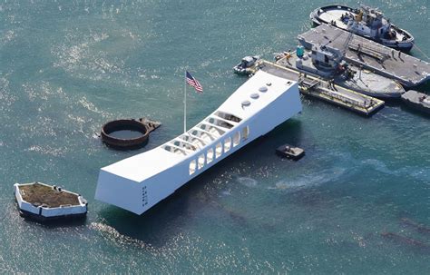 oil leaking from uss arizona|The Macabre Reason Oil Continues To Leak Into。